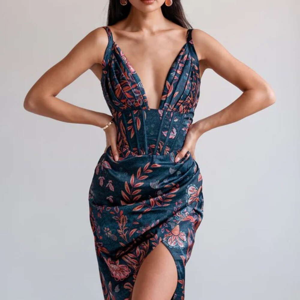 NWT Averie - Halley Draped Midi Dress - Floral - Size Medium